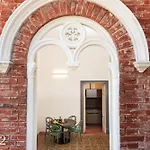 Leda Aparthotel