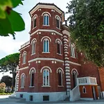 Aparthotel Leda 3*