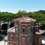 Aparthotel Leda 3*