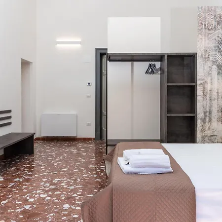 Lejlighedshotel Leda